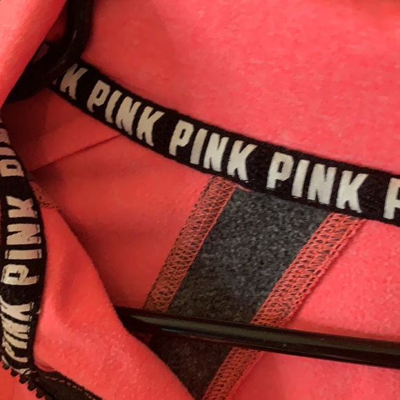 VS Pink 1/2 zip sweatshirt - Picture 3 of 8